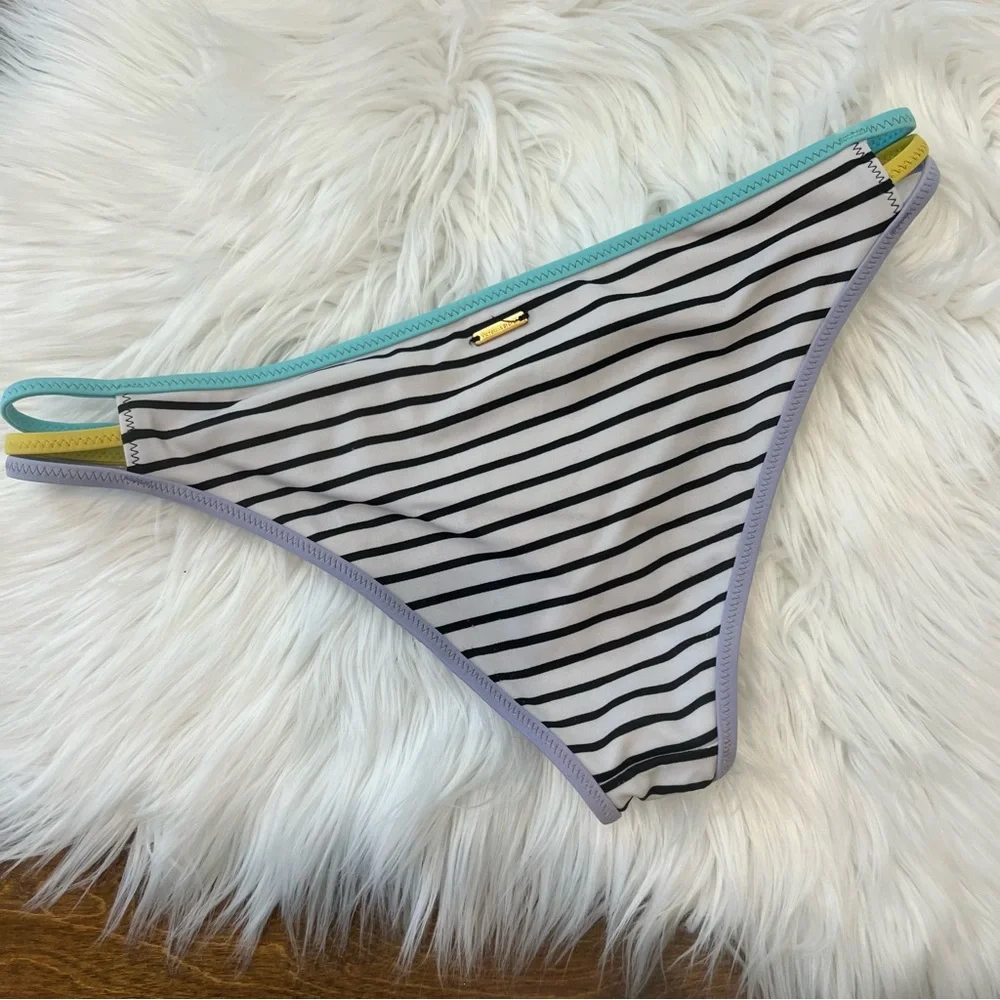 Victoria’s Secret‎ The Strappy Cheeky bikini